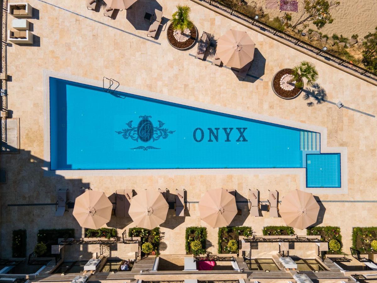 Onyx Beach Residence - Free Parking & Beach Access Szveti Vlasz Kültér fotó
